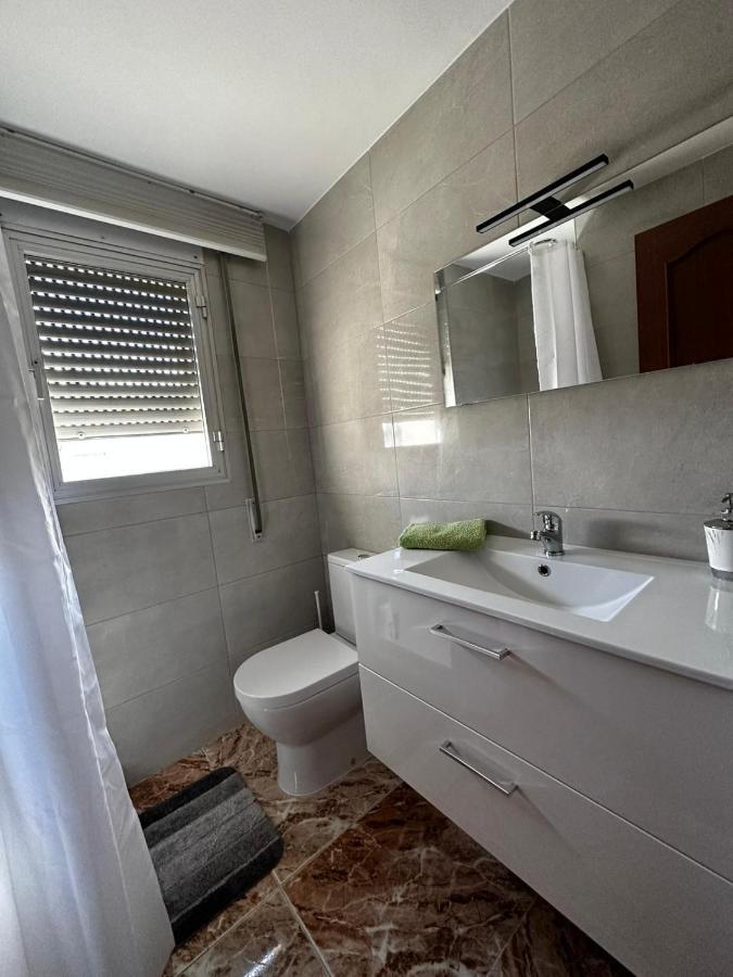 Apartamento Paris Салоу Екстериор снимка